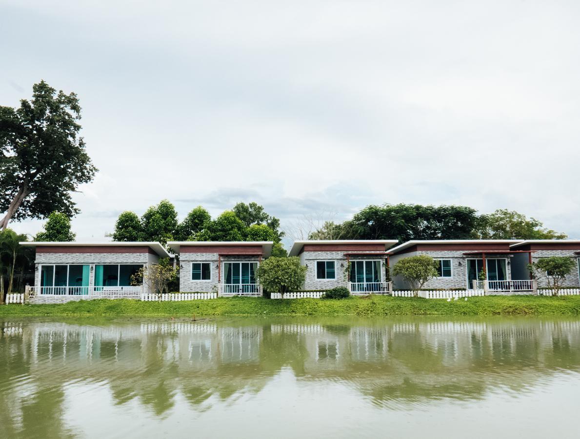 Rai Fahpratan Home And Garden Ban Pak Ngam  Buitenkant foto